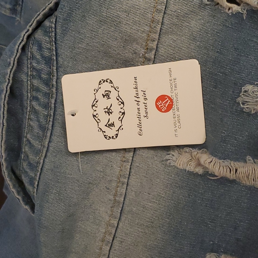 Distressed denim jacket - Picture 8 of 8